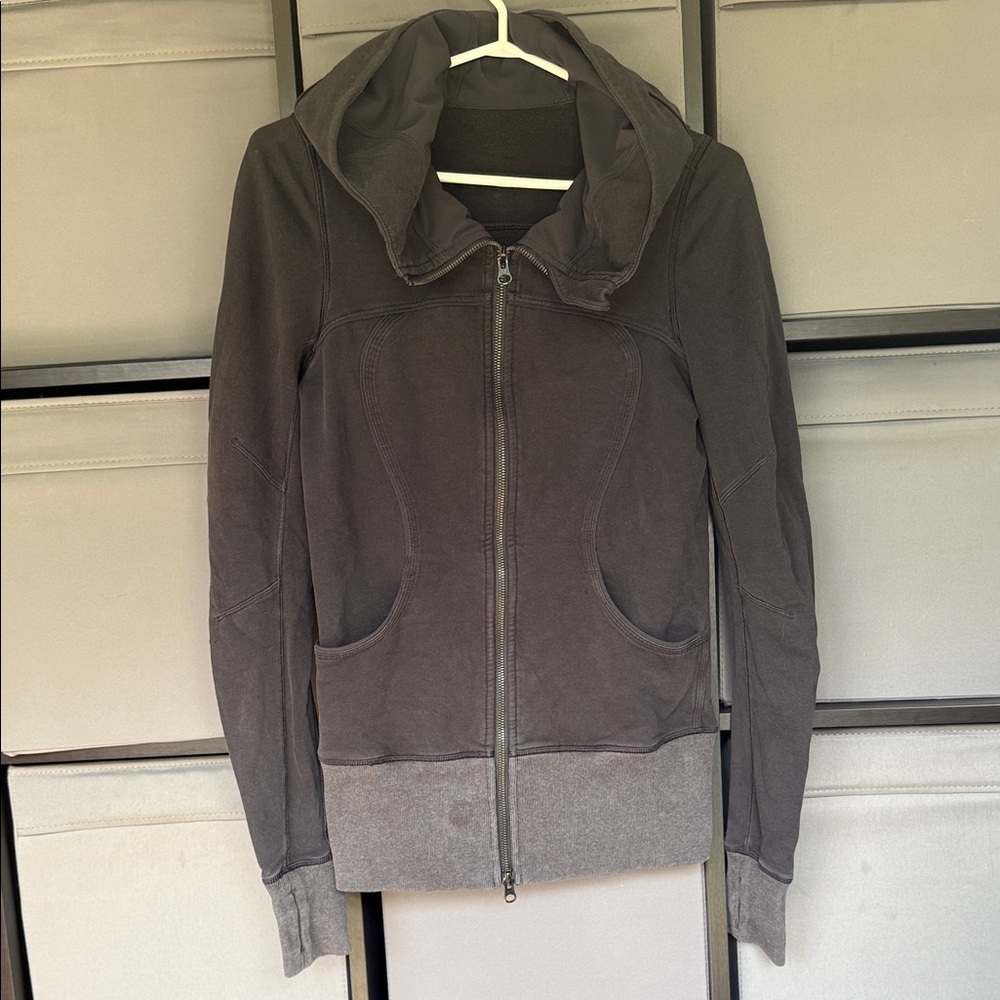 🍋 Lululemon Thin Scuba